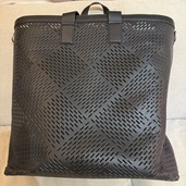 BOTTEGA VENETA ブラック レザートートバッグ パーフォレーテッド（ブランドバッグ）の商品画像 - 査定依頼日：2026年9月28日 - 最高査定価格：90,000円