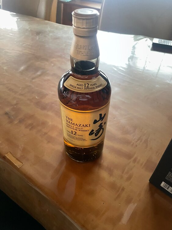 ウイスキー サントリー山崎 （お酒）の商品画像 - 査定依頼日：2025年4月1日 - 最高査定価格：20,500円