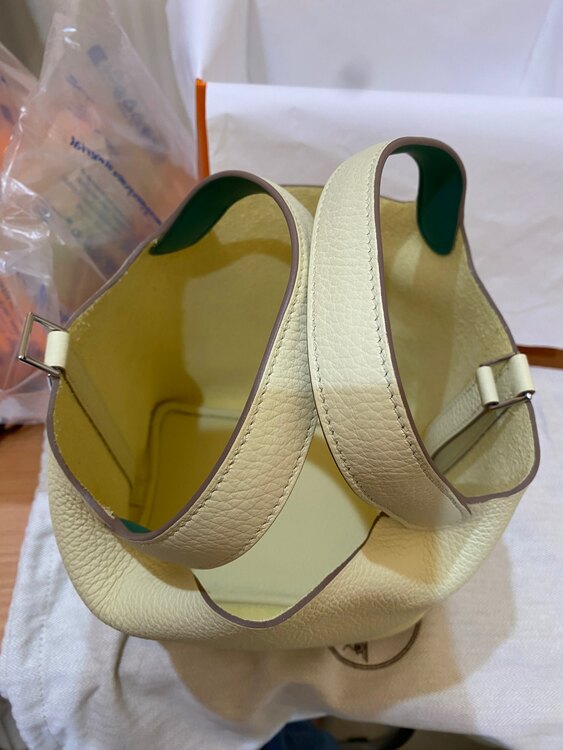 エルメス ピコタン （ブランドバッグ）の商品画像 - 査定依頼日：2025年3月9日 - 最高査定価格：500,000円