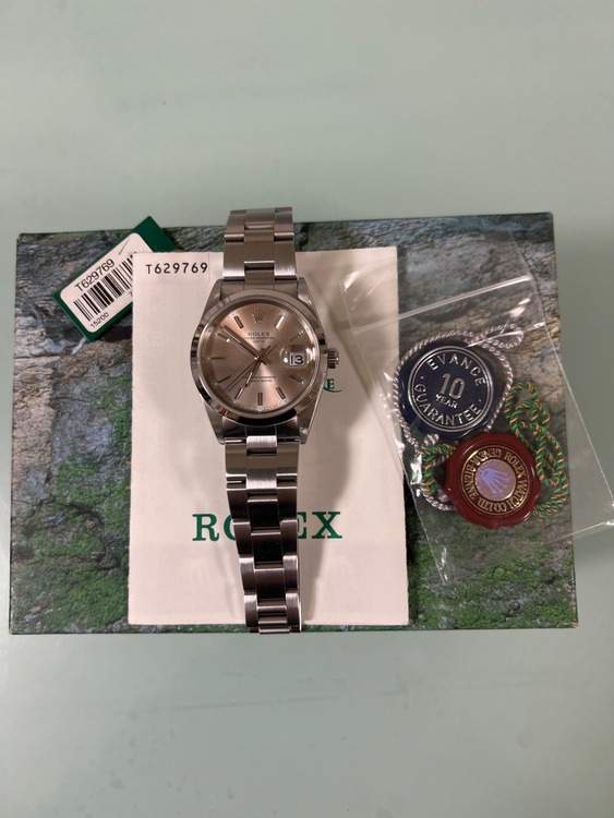 ロレックス パーペチュアルデイト 1520（高級時計）の商品画像 - 査定依頼日：2026年1月9日 - 最高査定価格：500,000円