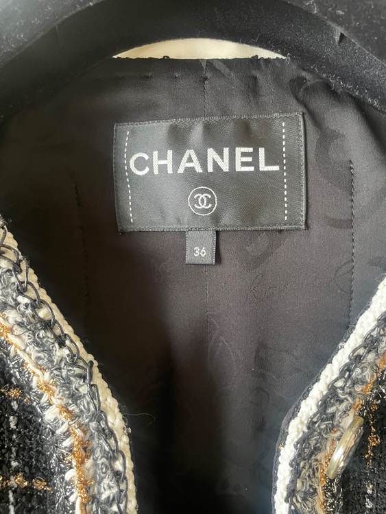 ジャケットセットアップ（古着・ファッション）の商品画像 - 査定依頼日：2025年11月12日 - 最高査定価格：150,000円