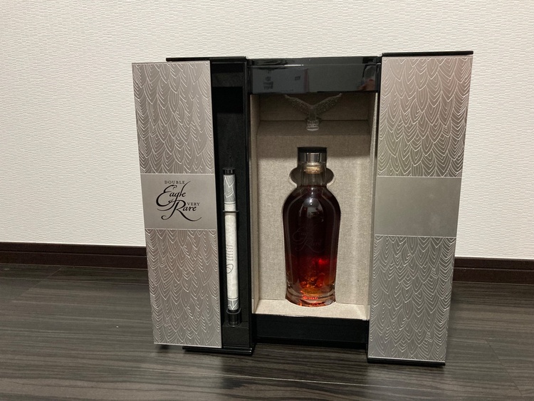 ダブルイーグルベリーレア20年（お酒）の商品画像 - 査定依頼日：2026年6月8日 - 最高査定価格：500,000円