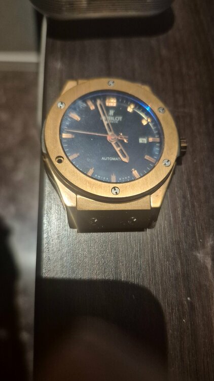 ウブロ ビックバン （高級時計）の商品画像 - 査定依頼日：2026年2月15日 - 最高査定価格：950,000円