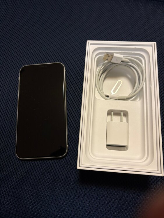 iPhone11 128GB ホワイト（スマホ）の商品画像 - 査定依頼日：2025年4月28日 - 最高査定価格：18,000円