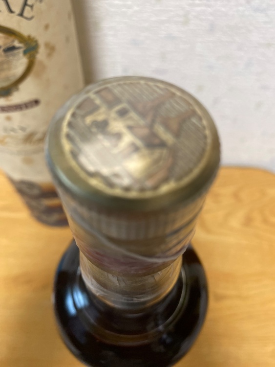 ボウモア カスクストレングス 樽カモメラベル　シルクプリント 700ml 56％（お酒）の商品画像 - 査定依頼日：2025年12月21日 - 最高査定価格：50,000円