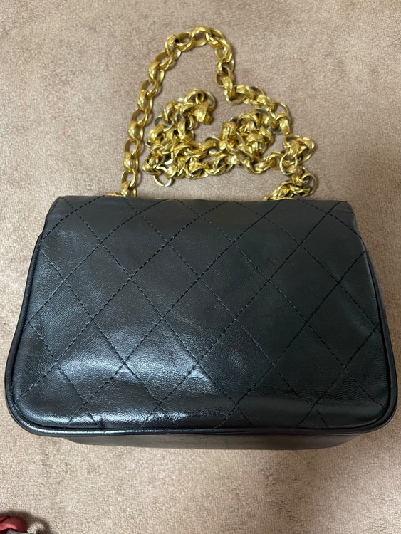 CHANEL ミニマトラッセ（ブランドバッグ）の商品画像 - 査定依頼日：2025年11月5日 - 最高査定価格：238,000円