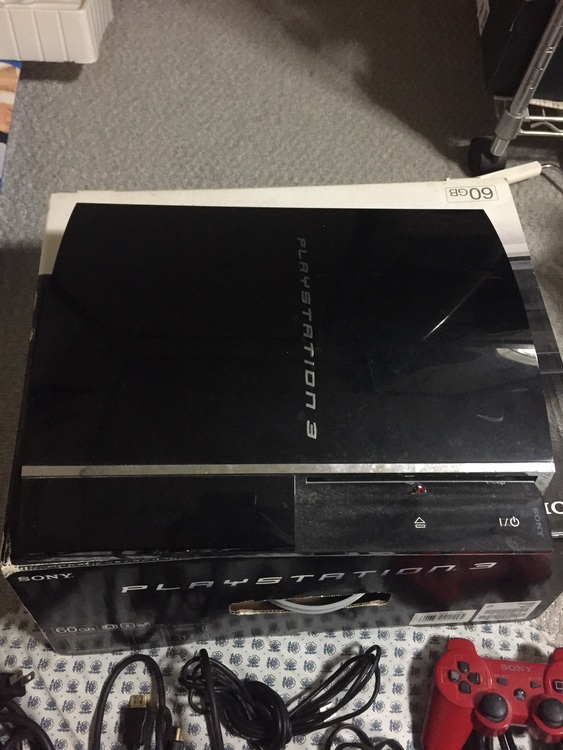 プレイステーション3本体(HDD 60GB)（ゲーム機本体・ゲームソフト）の商品画像 - 査定依頼日：2020年11月4日 - 最高査定価格：2,500円