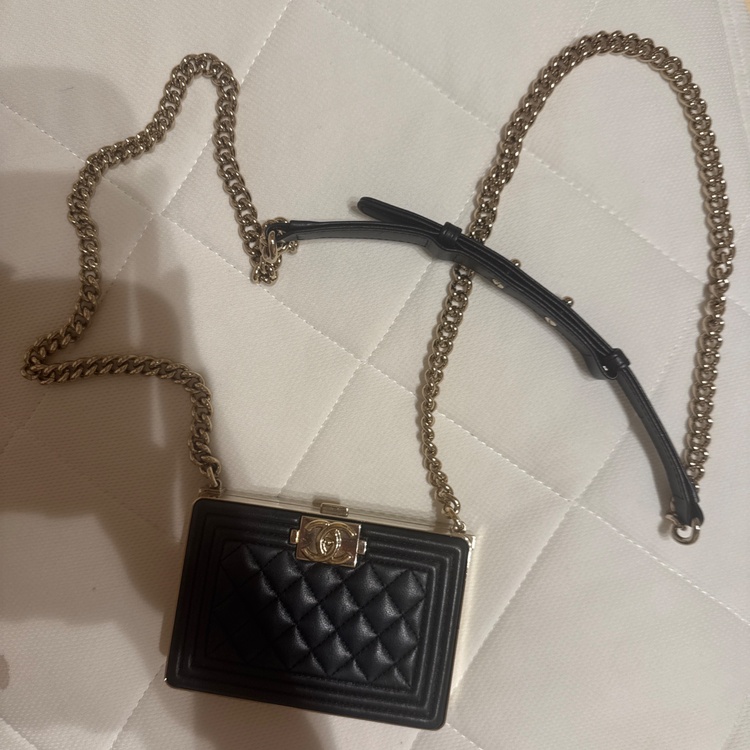 チェーンバッグ（ブランドバッグ）の商品画像 - 査定依頼日：2026年4月23日 - 最高査定価格：230,000円