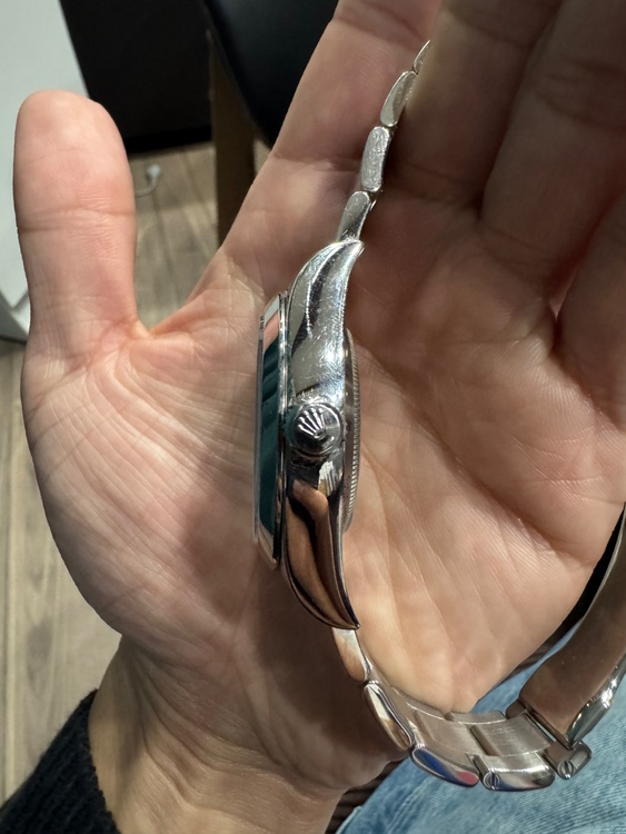 ロレックス ミルガウス 11640（高級時計）の商品画像 - 査定依頼日：2026年3月2日 - 最高査定価格：1,300,000円