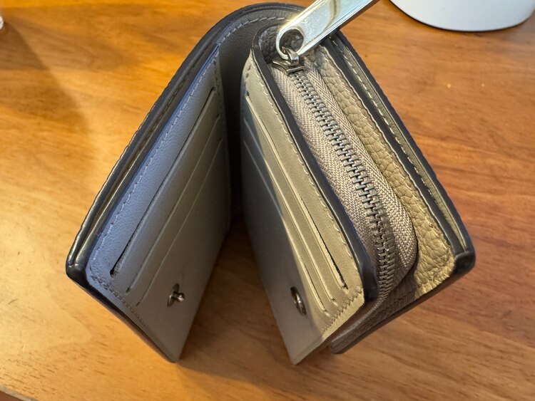 ポルトフォイユ・クレア（ブランド財布・小物）の商品画像 - 査定依頼日：2025年1月13日 - 最高査定価格：35,000円