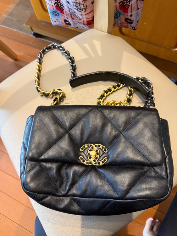 CHANEL19（ブランドバッグ）の商品画像 - 査定依頼日：2026年3月29日 - 最高査定価格：450,000円
