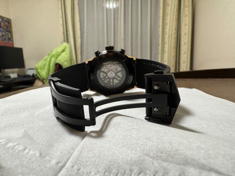 タグホイヤー カレラ CBG2A50.FC645（高級時計）の商品画像 - 査定依頼日：2025年1月4日 - 最高査定価格：600,000円