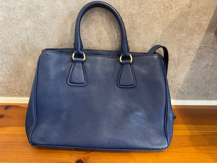 プラダ  （ブランドバッグ）の商品画像 - 査定依頼日：2025年9月30日 - 最高査定価格：70,000円