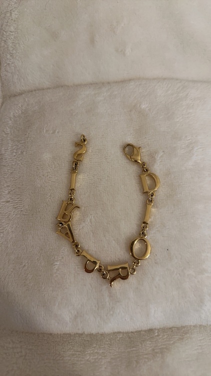 DIOR ブレスレット（金・貴金属）の商品画像 - 査定依頼日：2025年9月20日 - 最高査定価格：10,000円