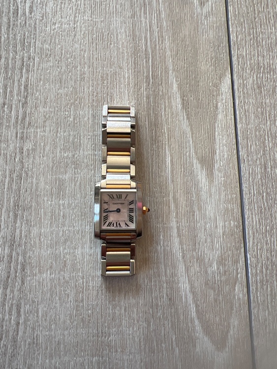 カルティエ タンク （高級時計）の商品画像 - 査定依頼日：2026年3月14日 - 最高査定価格：700,000円