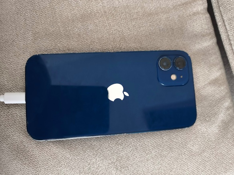 iPhone iPhone 12 128GB SIMフリー（スマホ）の商品画像 - 査定依頼日：2026年7月1日 - 最高査定価格：24,500円