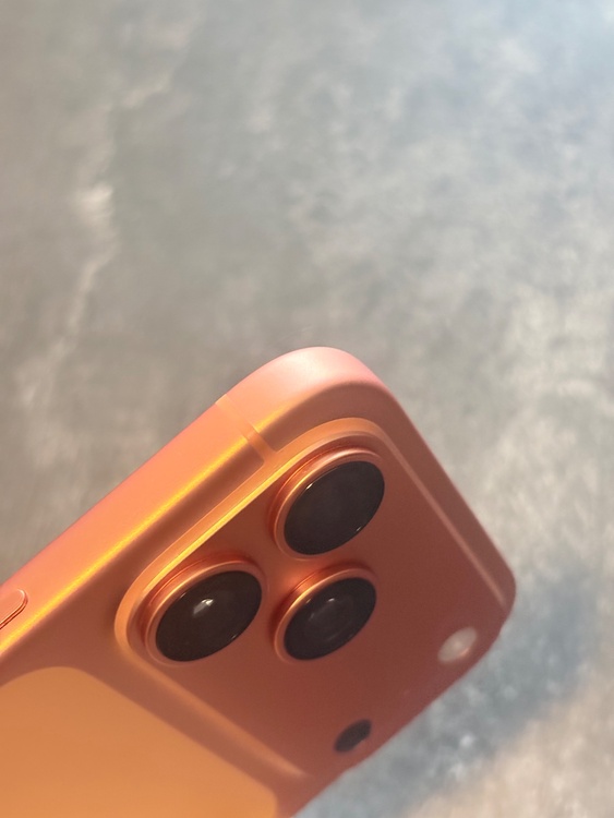 iPhone iPhone 17 Pro Max 512GB SIMフリー（スマホ）の商品画像 - 査定依頼日：2026年6月8日 - 最高査定価格：189,000円