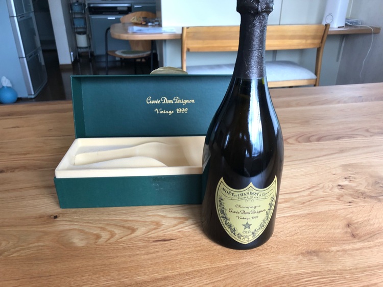 シャンパン ドン・ペリニヨン （お酒）の商品画像 - 査定依頼日：2025年7月11日 - 最高査定価格：19,000円