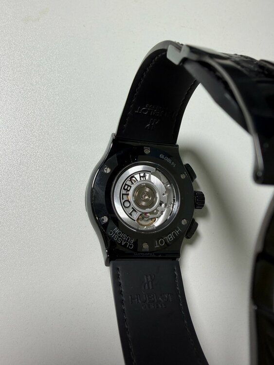 ウブロ クラシックフュージョン （高級時計）の商品画像 - 査定依頼日：2026年3月25日 - 最高査定価格：1,200,000円