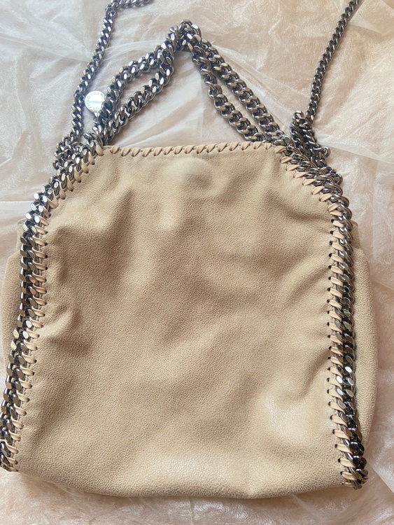 ステラマッカートニー　かばん（ブランドバッグ）の商品画像 - 査定依頼日：2025年9月1日 - 最高査定価格：2,500円