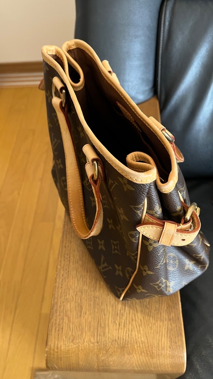ルイヴィトンモノグラムバティニョール（ブランドバッグ）の商品画像 - 査定依頼日：2026年1月23日 - 最高査定価格：100,000円