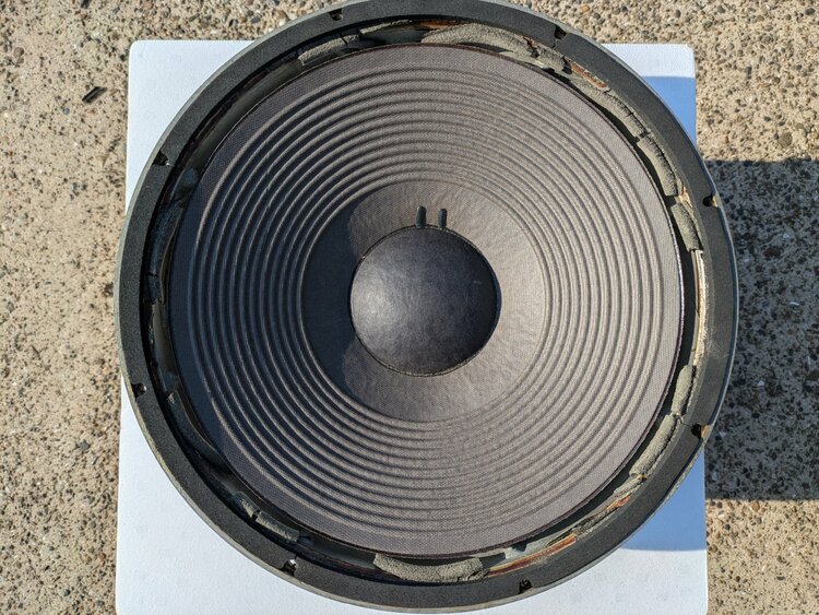 スピーカー（オーディオ・スピーカー）の商品画像 - 査定依頼日：2026年3月21日 - 最高査定価格：10,500円