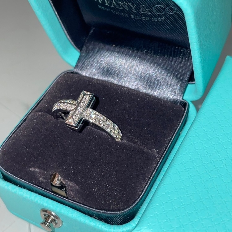 Tワン ナロー リング（宝石）の商品画像 - 査定依頼日：2025年11月16日 - 最高査定価格：350,000円