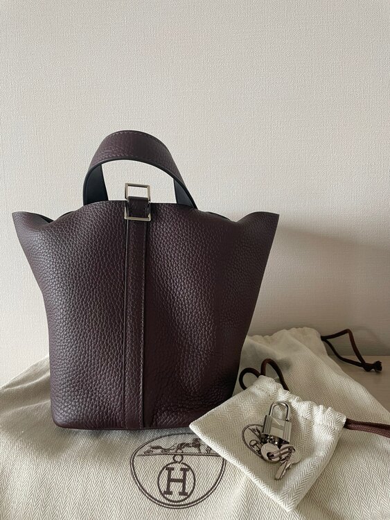 ピコタンロック（ブランドバッグ）の商品画像 - 査定依頼日：2025年5月27日 - 最高査定価格：400,000円