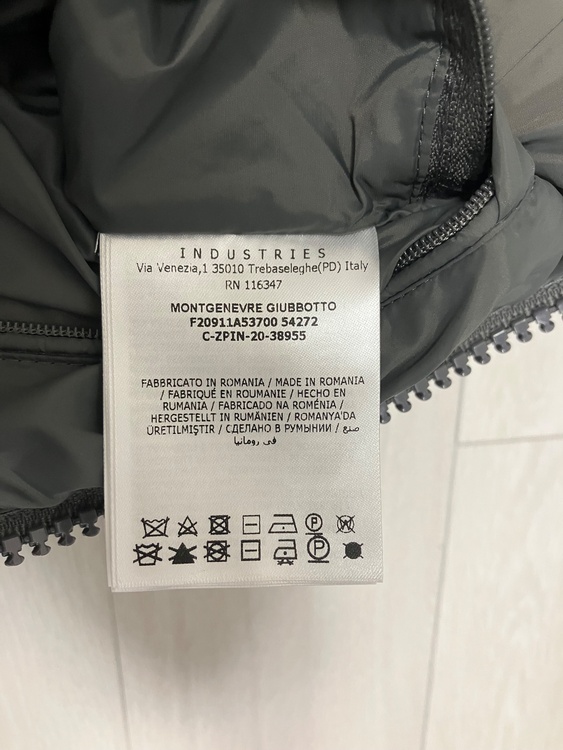 montgenevre giubbotto F20911A53700 54272（古着・ファッション）の商品画像 - 査定依頼日：2026年10月9日 - 最高査定価格：60,000円