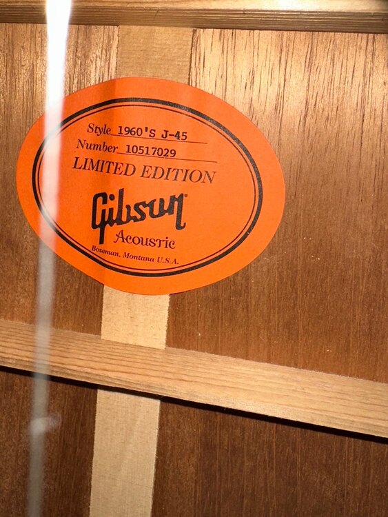 Gibson J45 1960s（ピアノ・楽器・PA機材）の商品画像 - 査定依頼日：2025年5月3日 - 最高査定価格：200,000円