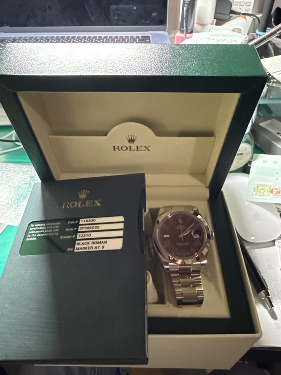 ロレックス デイトジャスト 116300（高級時計）の商品画像 - 査定依頼日：2025年12月9日 - 最高査定価格：1,280,000円