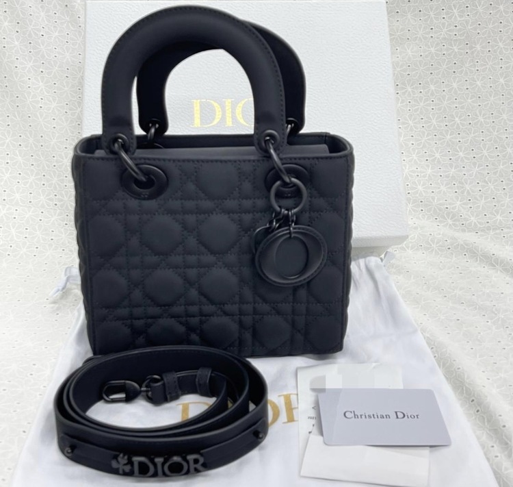 ディオール  （ブランドバッグ）の商品画像 - 査定依頼日：2026年1月15日 - 最高査定価格：400,000円