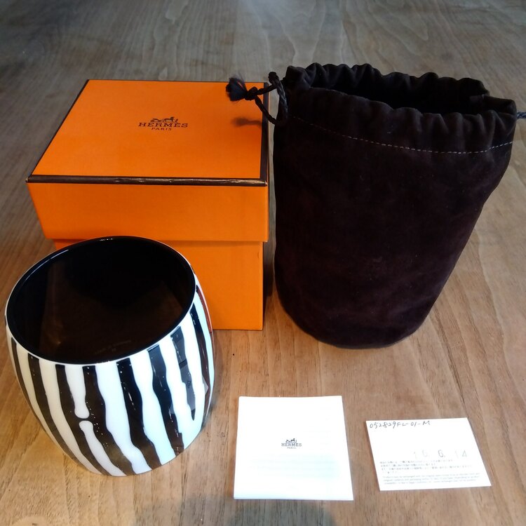 ラッカーウッド　バンブーウッド（ブランド財布・小物）の商品画像 - 査定依頼日：2025年5月7日 - 最高査定価格：5,500円