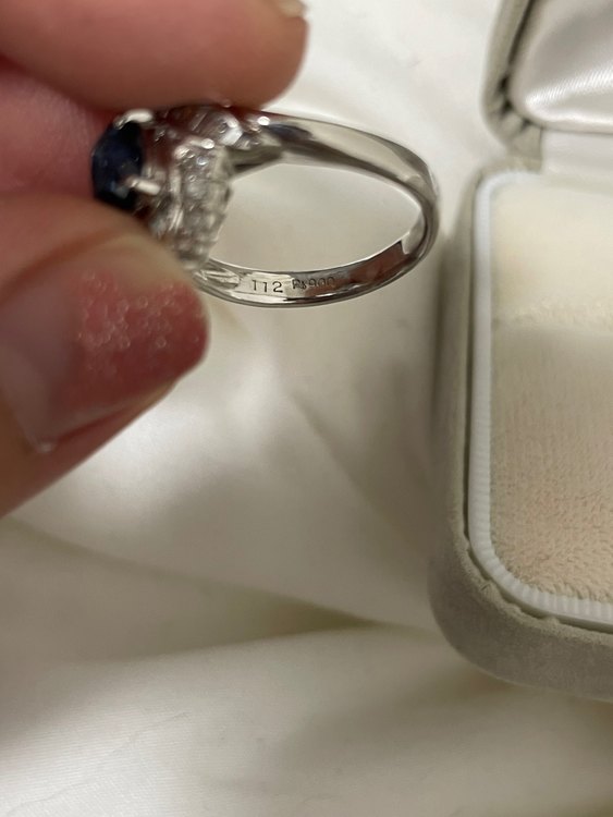 サファイアとダイヤモンドのリング（宝石）の商品画像 - 査定依頼日：2023年8月14日 - 最高査定価格：77,000円