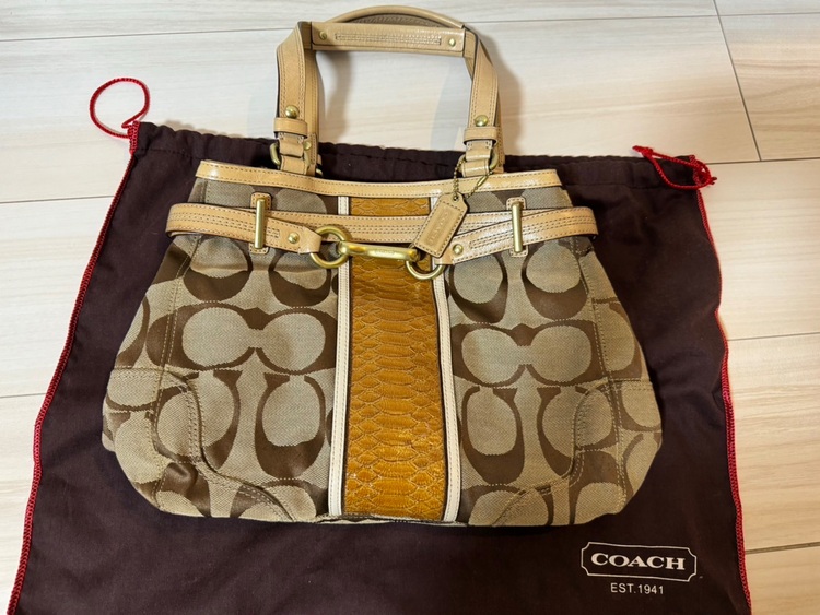 その他 コーチ （ブランドバッグ）の商品画像 - 査定依頼日：2025年11月11日 - 最高査定価格：1,500円