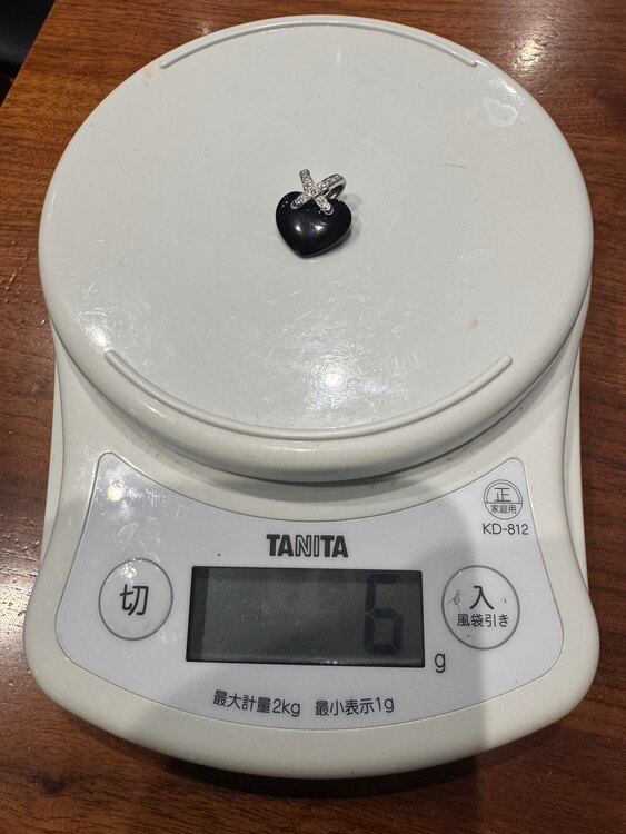 ショーメ　リアンハート　ペンダントトップ（金・貴金属）の商品画像 - 査定依頼日：2025年2月6日 - 最高査定価格：30,000円