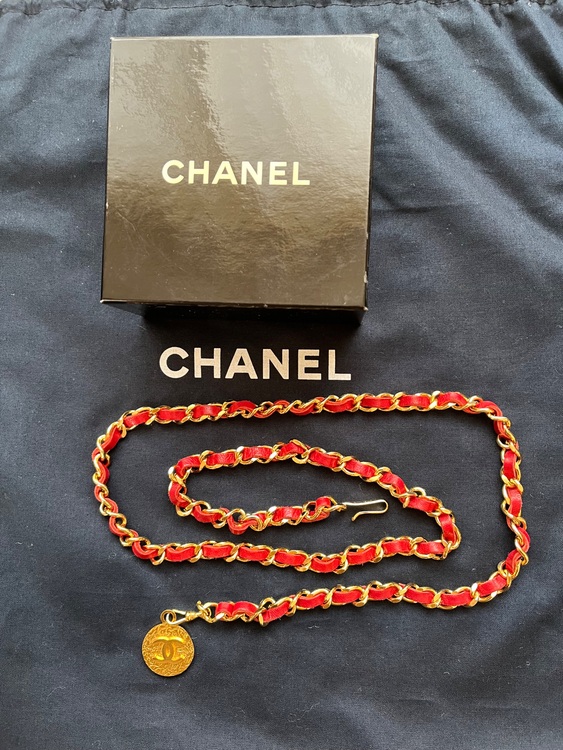 チェーンベルト（ブランド財布・小物）の商品画像 - 査定依頼日：2025年6月27日 - 最高査定価格：40,000円