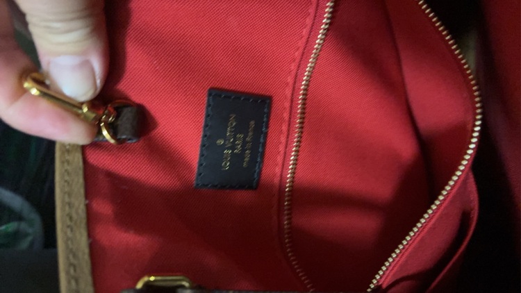 オンザゴー gm（ブランドバッグ）の商品画像 - 査定依頼日：2025年12月2日 - 最高査定価格：240,000円