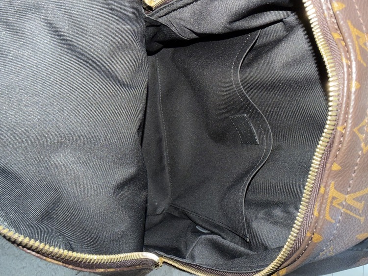 バッグパック（ブランドバッグ）の商品画像 - 査定依頼日：2025年12月17日 - 最高査定価格：150,000円