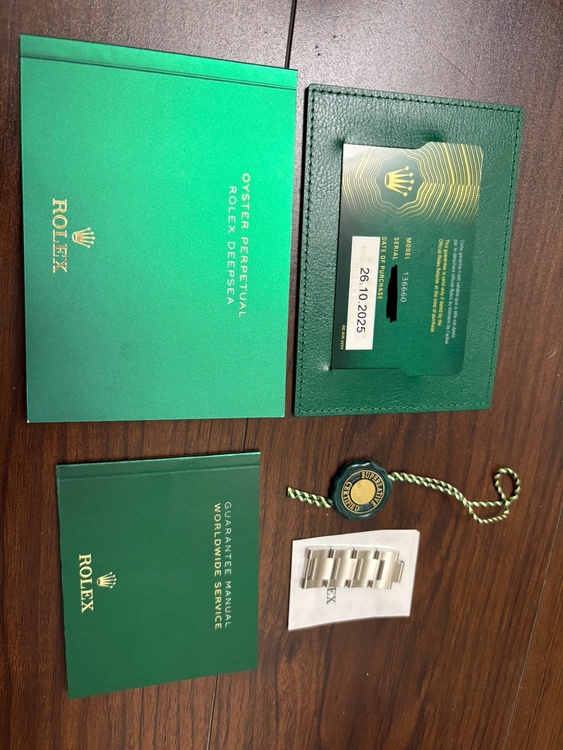 ディープシー　Dブルー（高級時計）の商品画像 - 査定依頼日：2026年1月15日 - 最高査定価格：2,500,000円