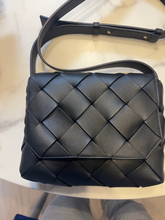 ボッテガ・ヴェネタ  （ブランドバッグ）の商品画像 - 査定依頼日：2025年10月18日 - 最高査定価格：220,000円