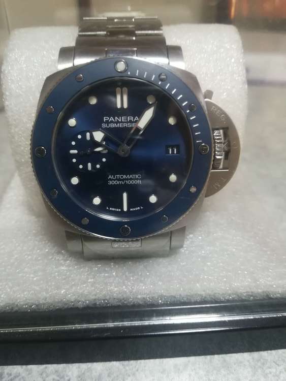 パネライ サブマーシブル パネライ  pam01068（高級時計）の商品画像 - 査定依頼日：2023年8月3日 - 最高査定価格：850,000円
