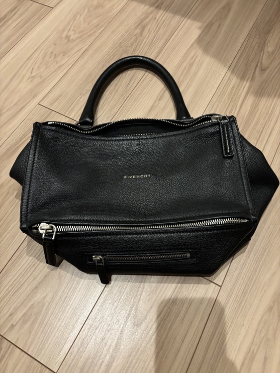 ジバンシィ（ブランドバッグ）の商品画像 - 査定依頼日：2025年1月21日 - 最高査定価格：20,000円