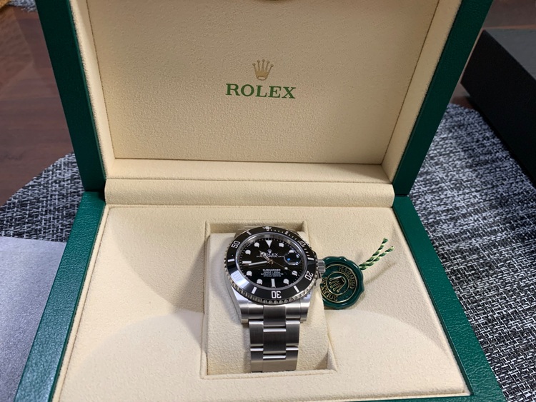 126610LN　（高級時計）の商品画像 - 査定依頼日：2025年6月7日 - 最高査定価格：2,000,000円