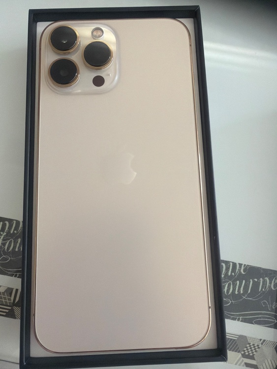 iPhone 13pro max 256GB（スマホ）の商品画像 - 査定依頼日：2026年10月1日 - 最高査定価格：62,000円