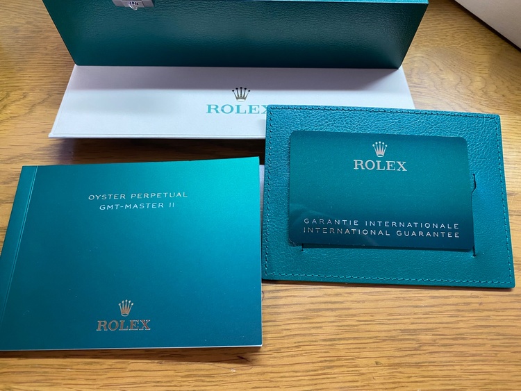 126710BLNR（高級時計）の商品画像 - 査定依頼日：2026年1月18日 - 最高査定価格：2,950,000円