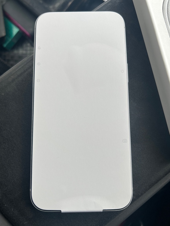 iPhone iPhone 17 Pro Max 512GB au（スマホ）の商品画像 - 査定依頼日：2026年6月3日 - 最高査定価格：233,000円