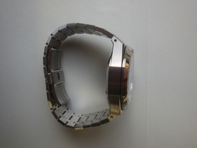 TR5662M（高級時計）の商品画像 - 査定依頼日：2025年11月11日 - 最高査定価格：6,650,000円