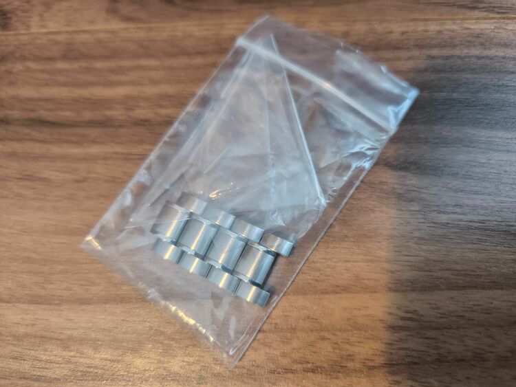 オメガ スピードマスター 32105000（高級時計）の商品画像 - 査定依頼日：2025年8月29日 - 最高査定価格：300,000円