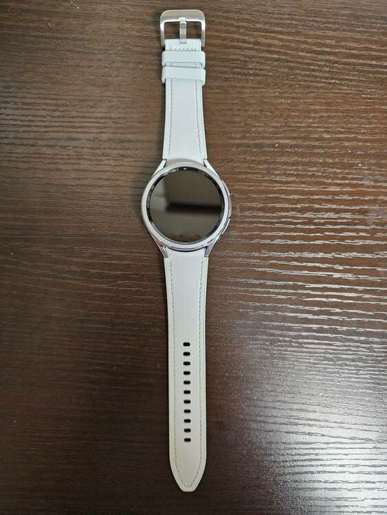 その他 その他 Galaxyウォッチ6 くら（高級時計）の商品画像 - 査定依頼日：2025年4月28日 - 最高査定価格：11,000円